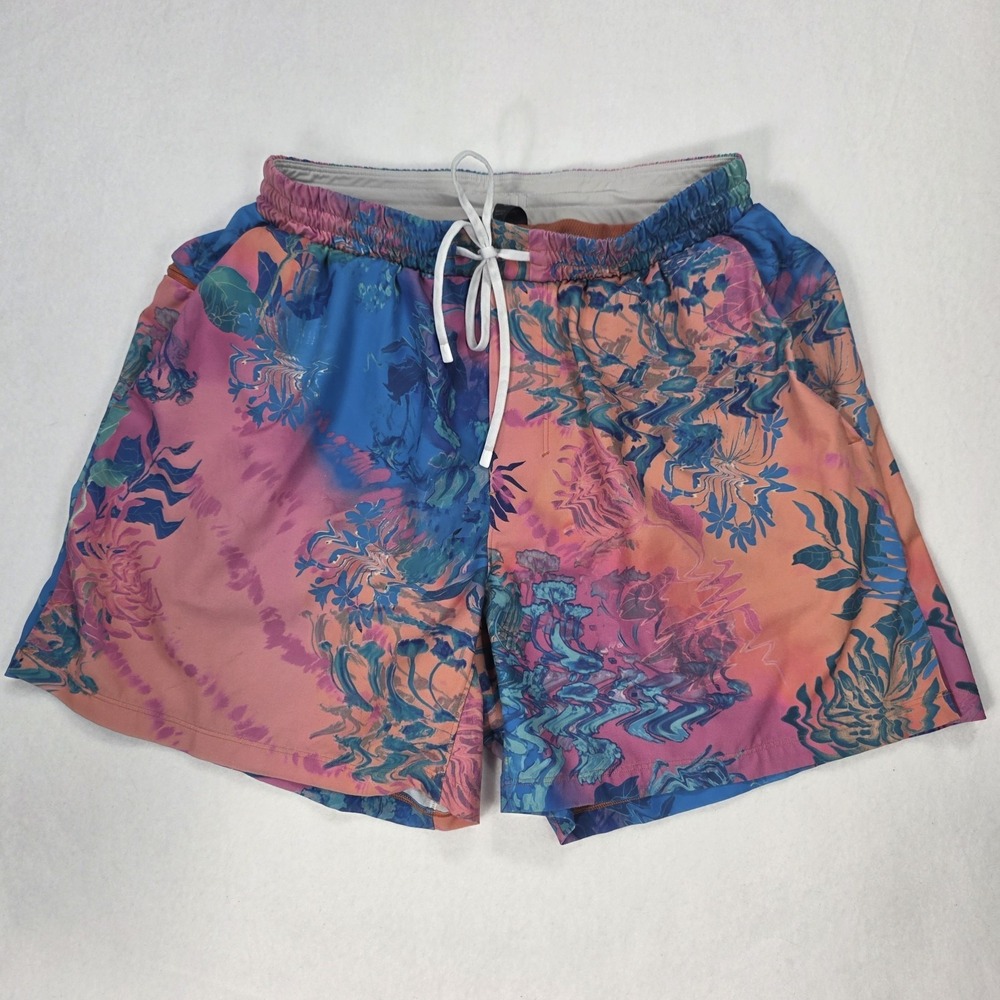 Lululemon Pool Shorts Mens Small Mesh Lined Pockets Colorful Resort Wear 5"